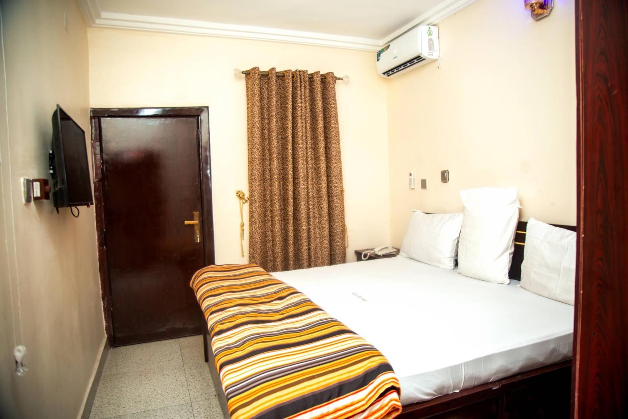 Kay Luxury Suites Uyo Exteriér fotografie